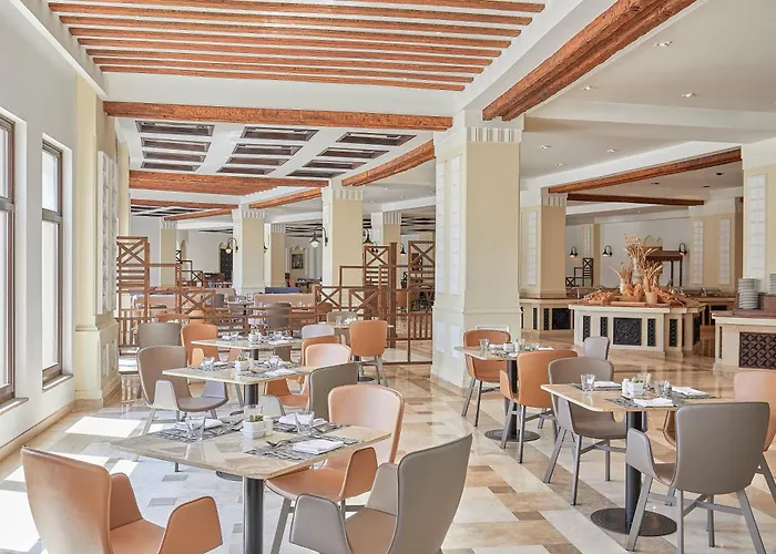 Resort Steigenberger Aldau 5*